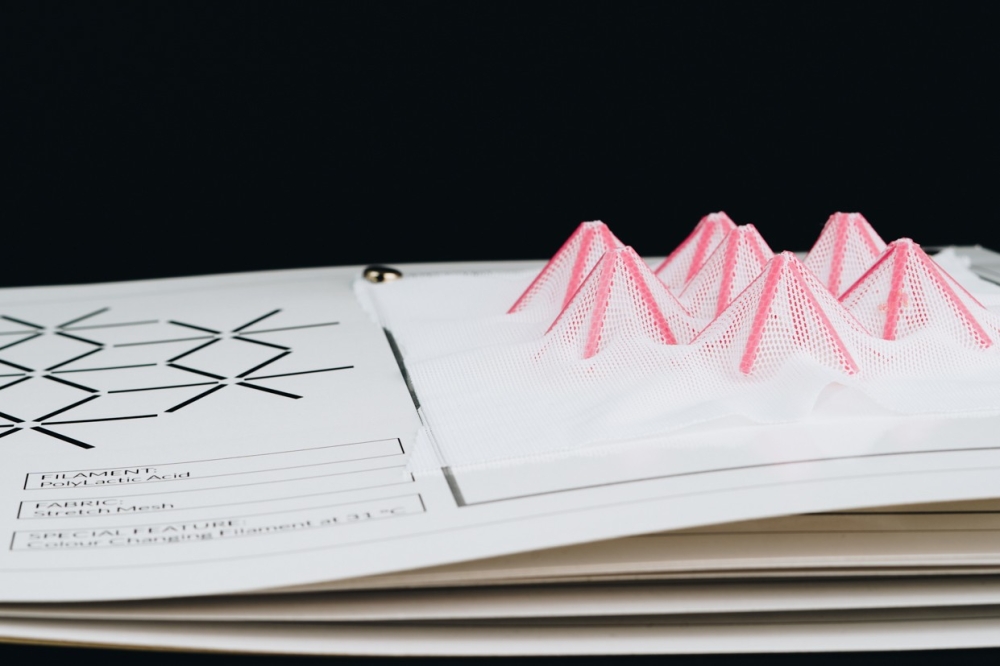 Masterclass: Shape changing textiles | TextielMuseum - TextielMuseum